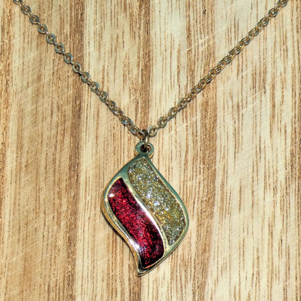 Vintage Signed ROYAL Necklace Red Glitter Enamel Pendant Gold Tone Chain